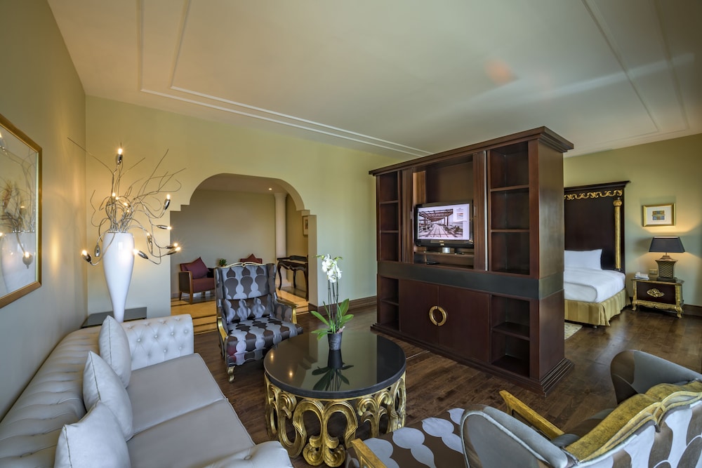 Crowne Plaza Jordan Dead Sea Resort and Spa 41/74