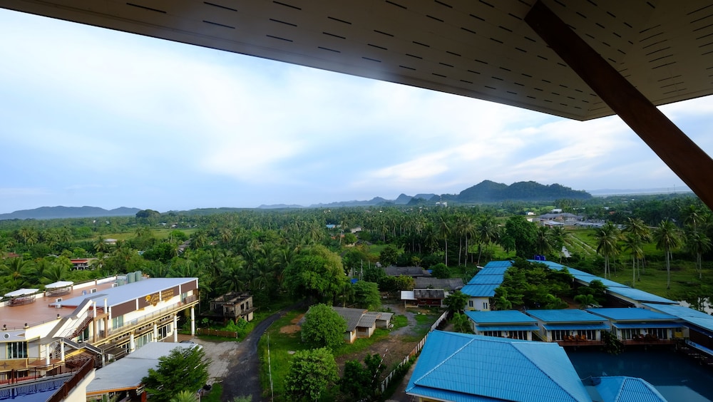 Royal Hill Satun Hotel 6/35