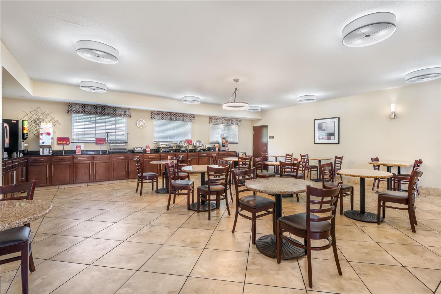 Best Western Plus Eastgate Inn & Suites 22/32