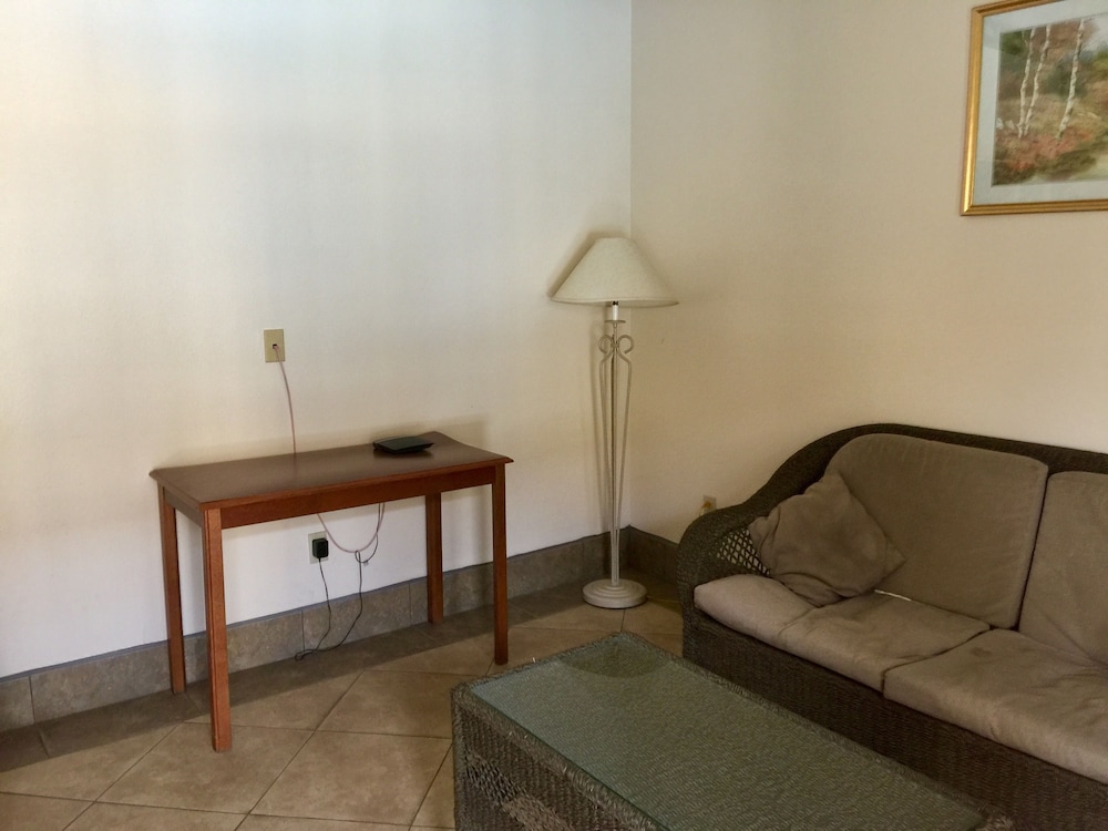 Texas Inn and Suites - Rio Grande Valley 44/62