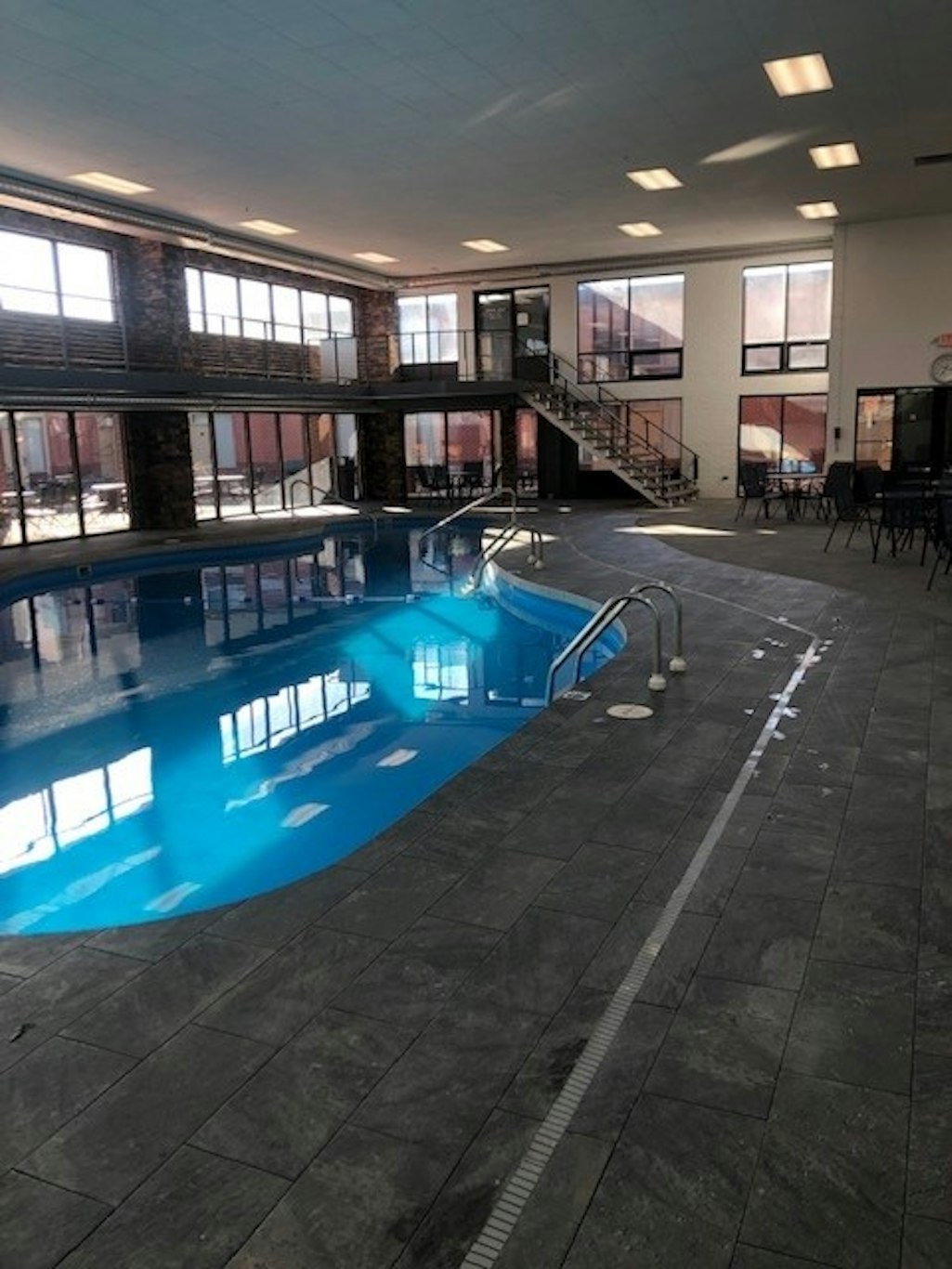Boarders Inn and Suites by Cobblestone Hotels - Grand Island 37/75