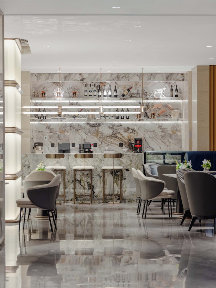 Grand Madison Shenzhen Longhua Yujing 3/30