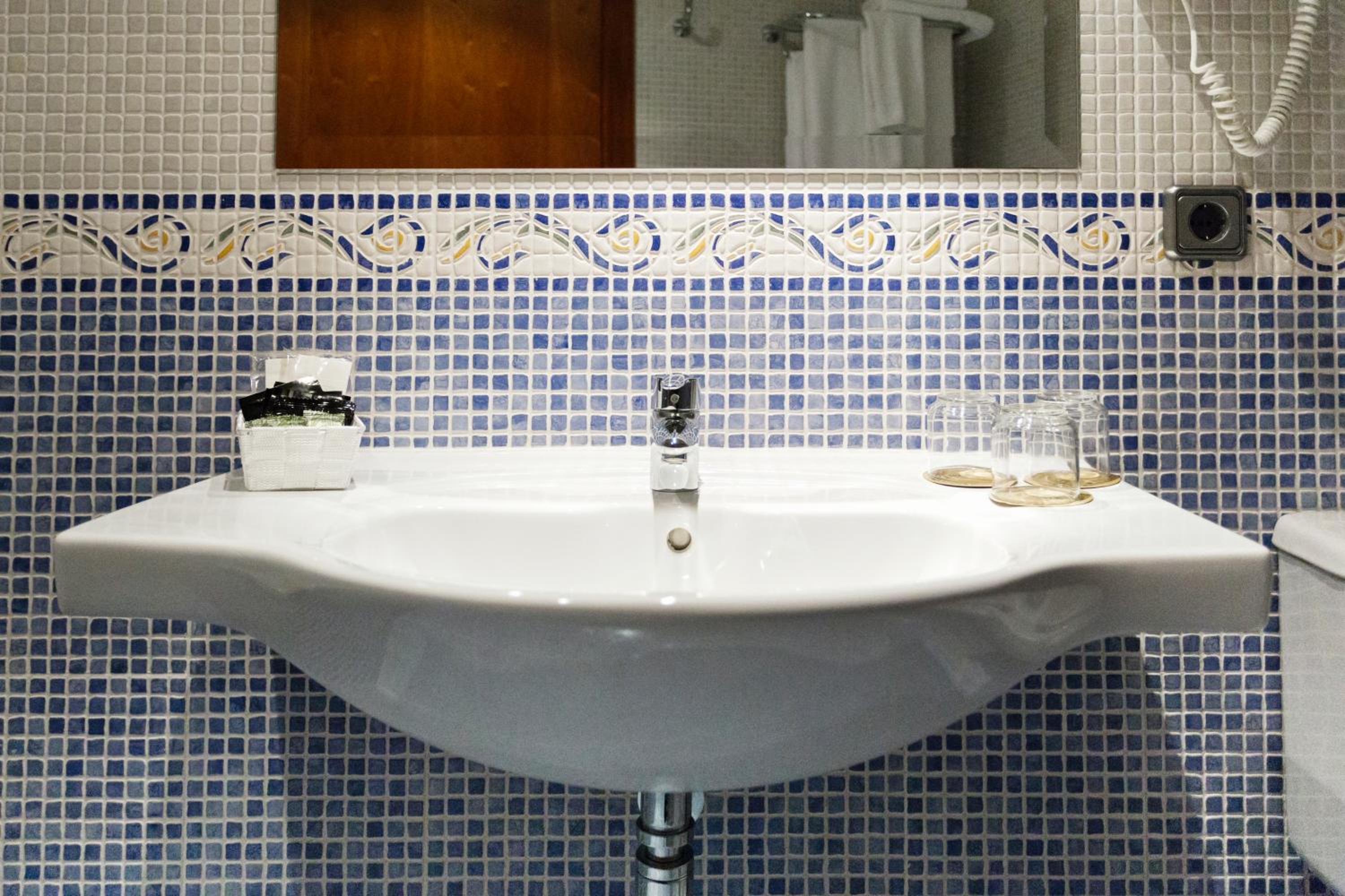 Hotel Valencia Ferrol 48/50