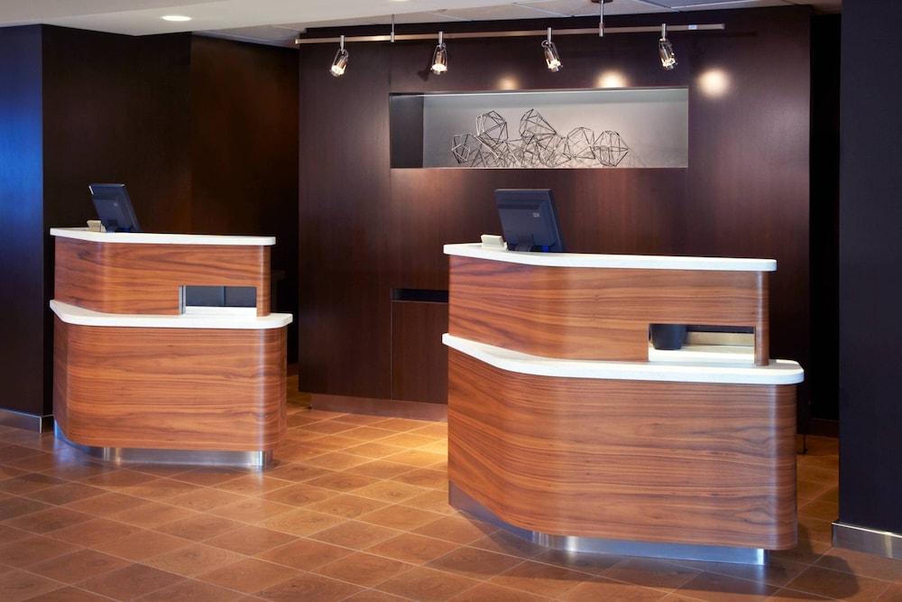 Lobby at Courtyard Detroit Warren, WARREN - MI