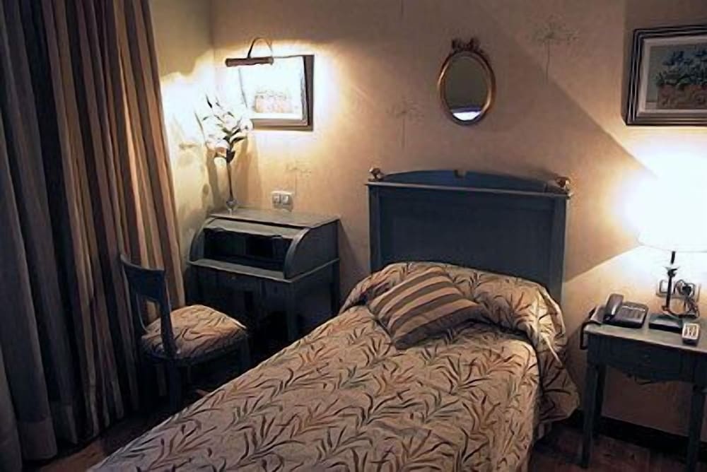 Hotel Santiago 38/52