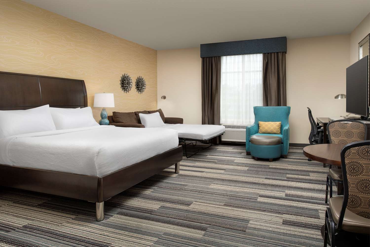 Room, King Bed, Sofa, Allergy Friendly