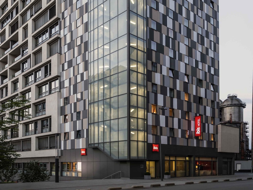 ibis Esch Belval 57/64