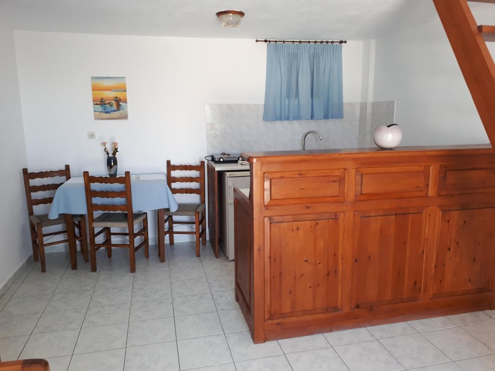HOTEL AGUAS CLARAS 11/50