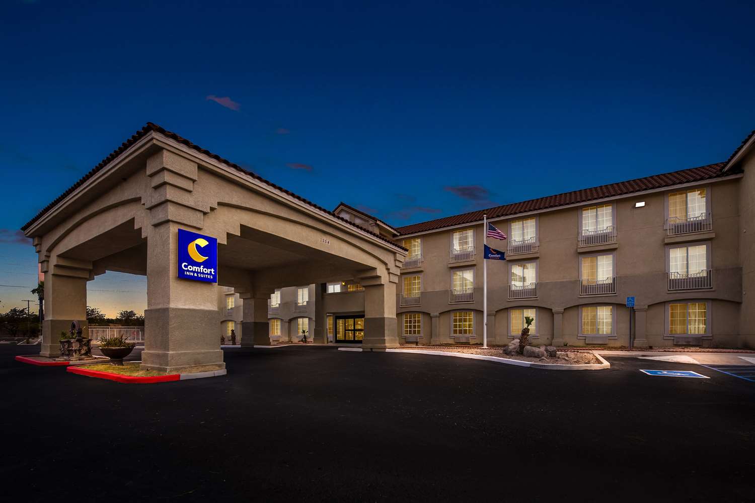 Comfort Inn & Suites El Centro I - 8 1/15