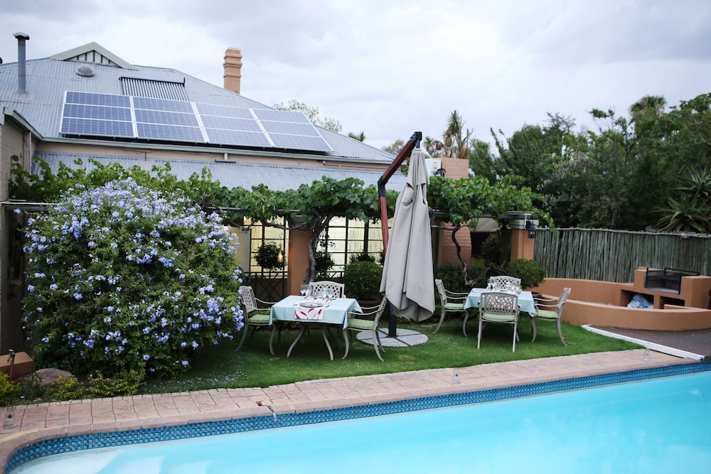 Oleander Guest House 45/50