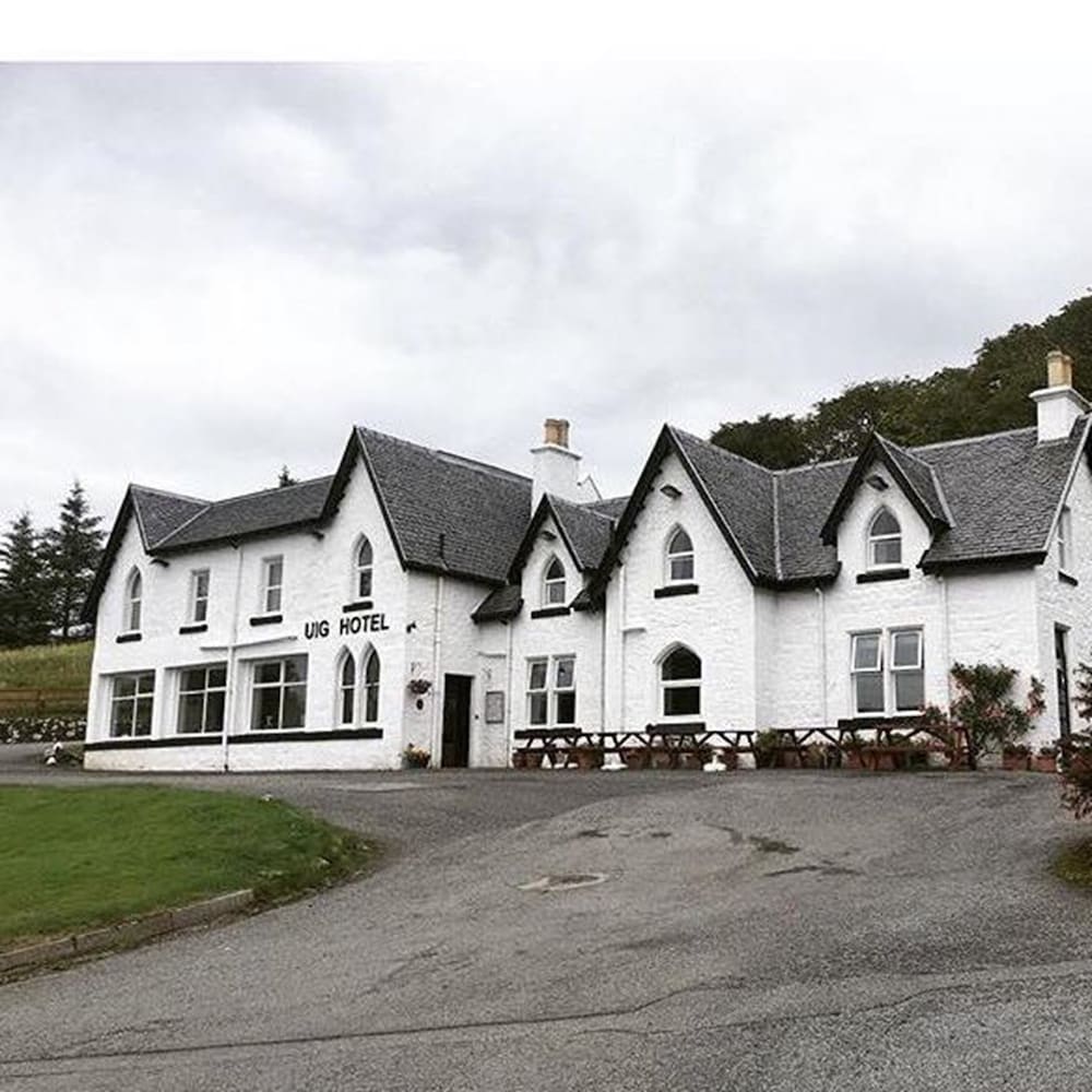 Uig Lodge Hotel 2/59