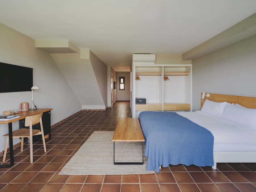 Room, Double Bed, Garden Area، Es Blau Des Nord 2/10