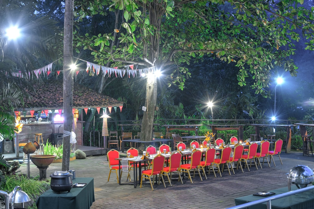 Oak Tree Emerald Semarang 44/52