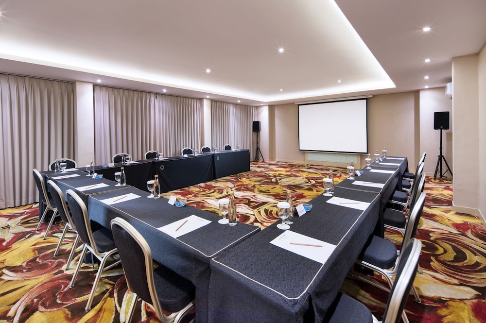 Four Star by Trans Hotel 38/50
