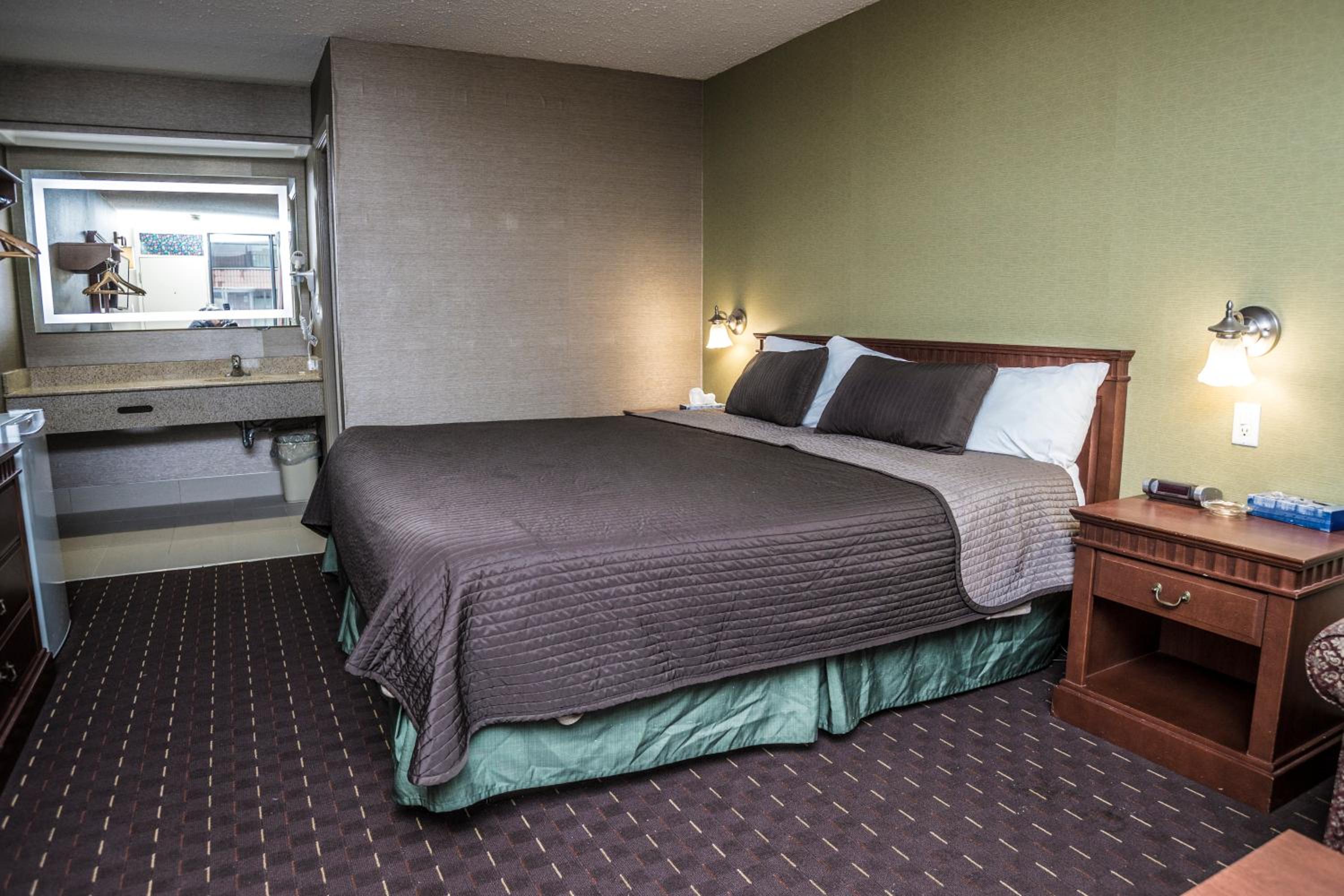 Mississauga Gate Inn 9/36