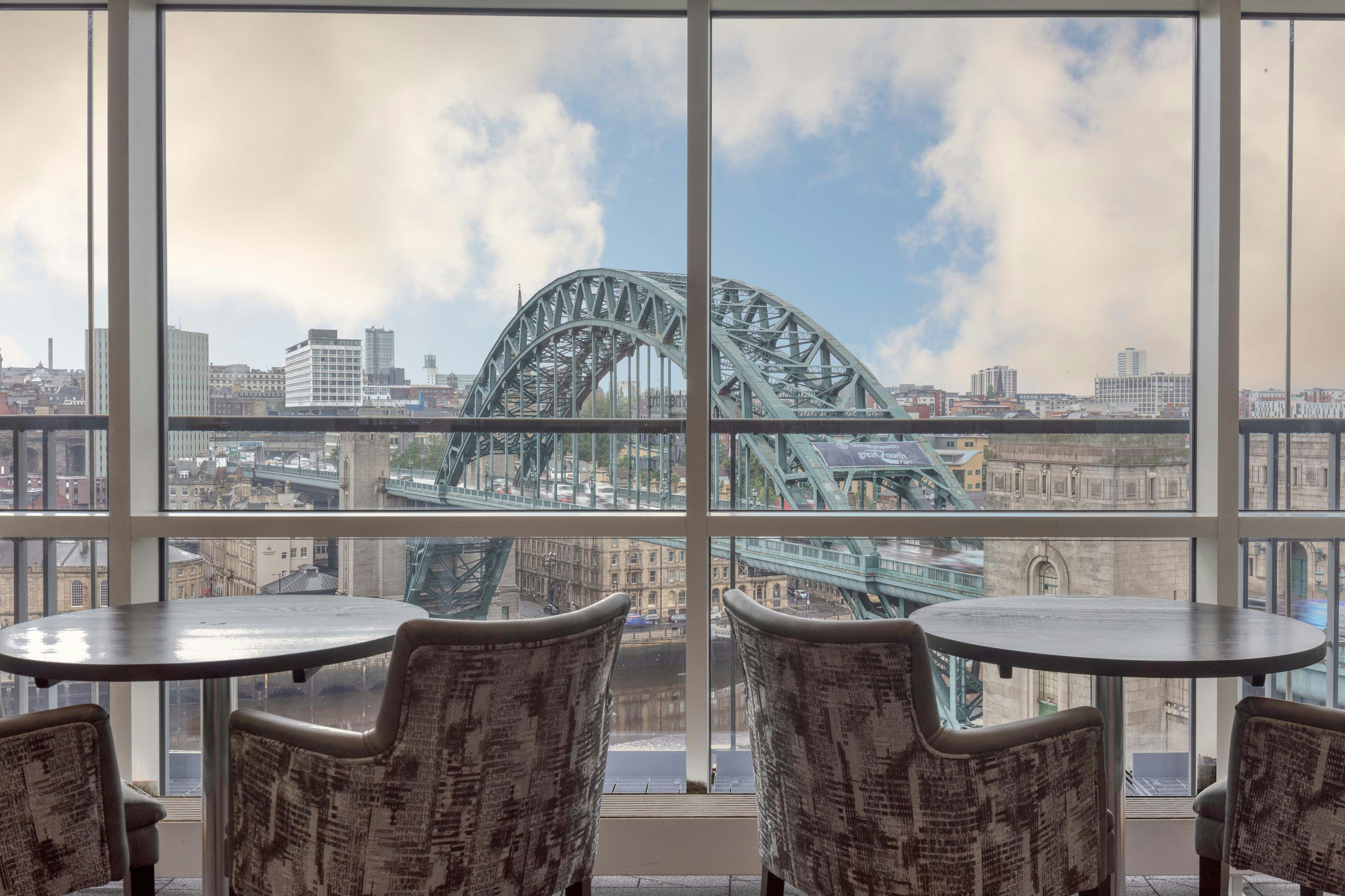 Hilton Newcastle Tyne Bridge 36/52