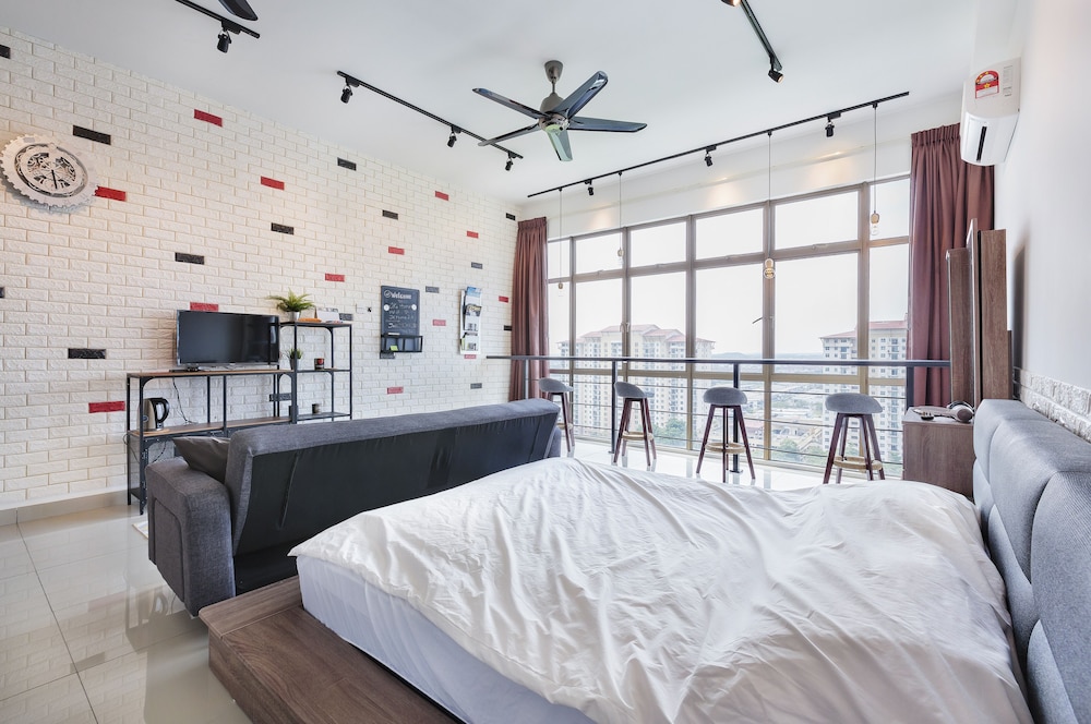 Palazio Serviced Apartment 8/50