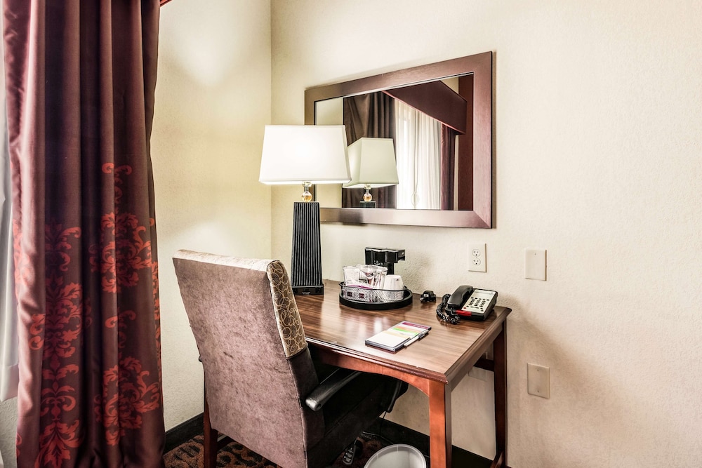 Hampton Inn Derby Wichita Southeast 30/42