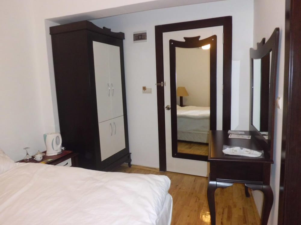 UTKUBEY HOTEL 5/47