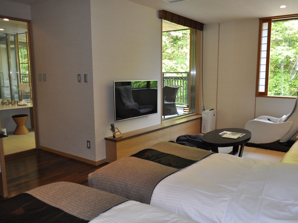Niseko Konbu Onsen Tsuruga Besso Moku No Sho 19/70