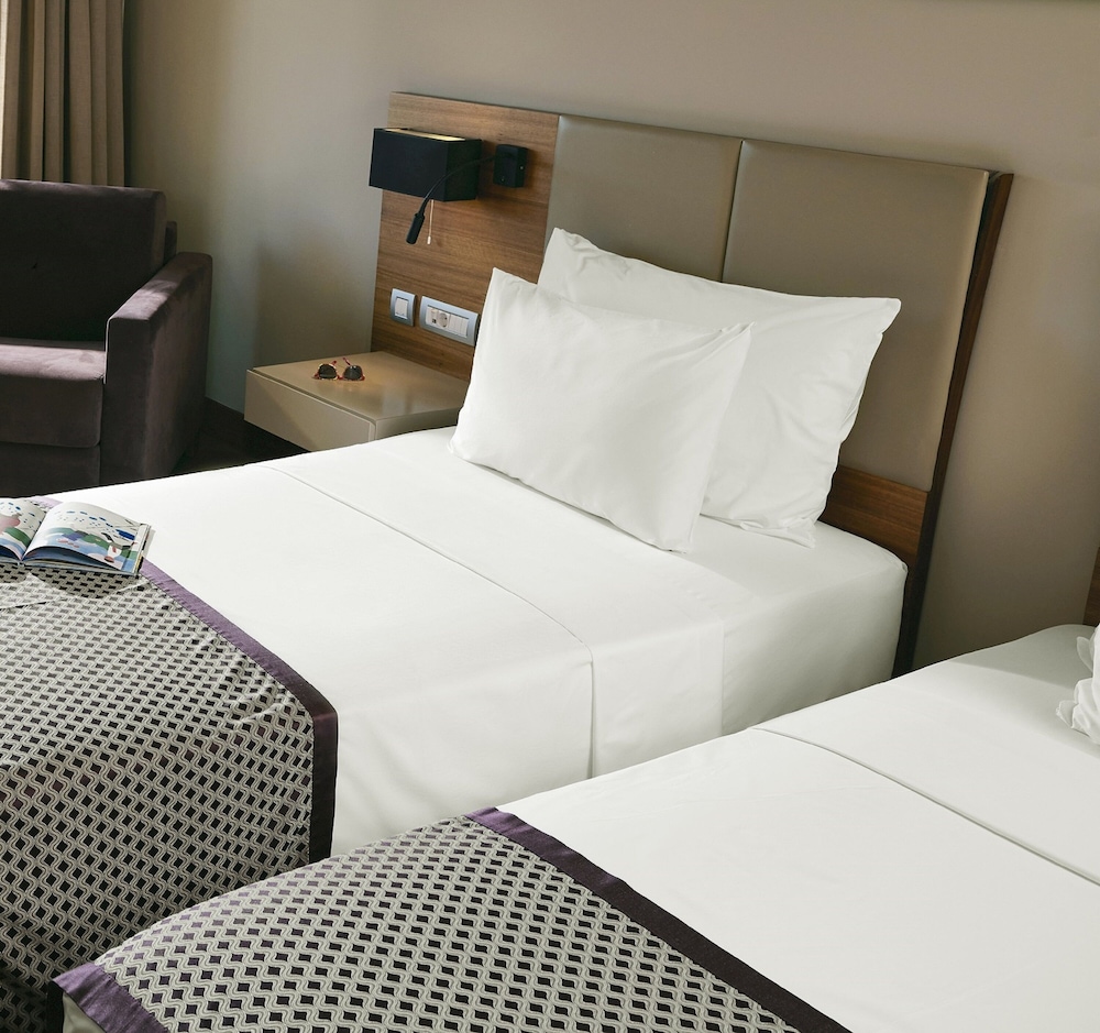 TUI BLUE Grand Azur 13/50