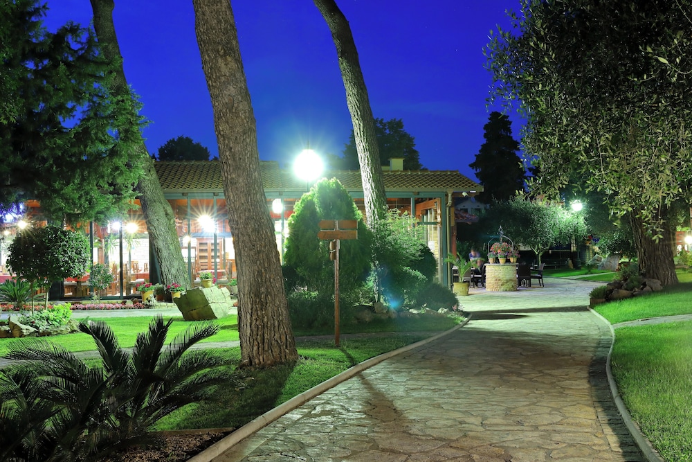 MEDITERANSKO SELO SAN ANTONIO HOTEL 41/50