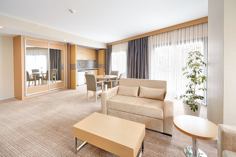 Kordon Hotel Cankaya 40/61