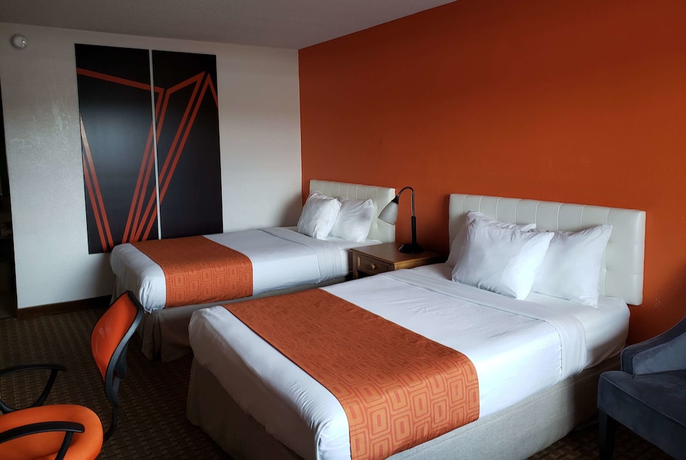 Howard Johnson by Wyndham Virginia Beach 9/23