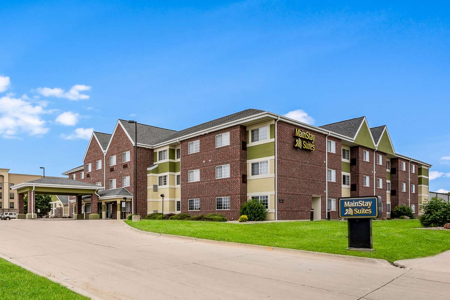 MainStay Suites Cedar Rapids North - Marion 3/22