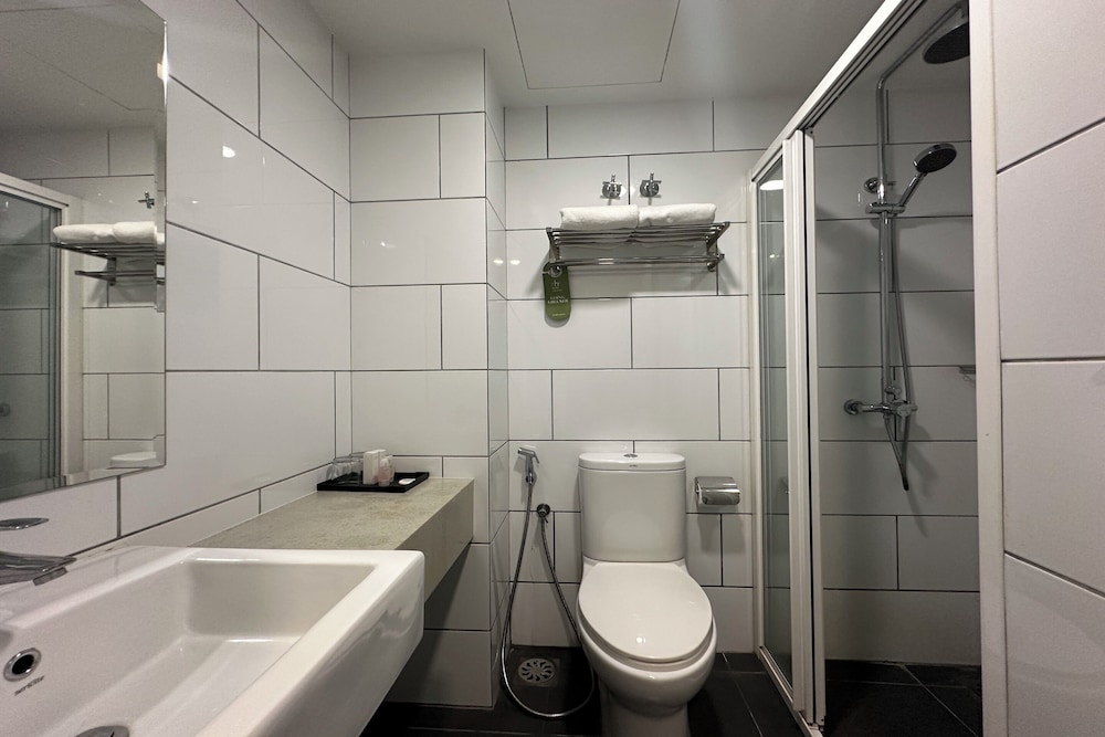 OYO Townhouse, Selayang formerly RHR Hotel 44/48
