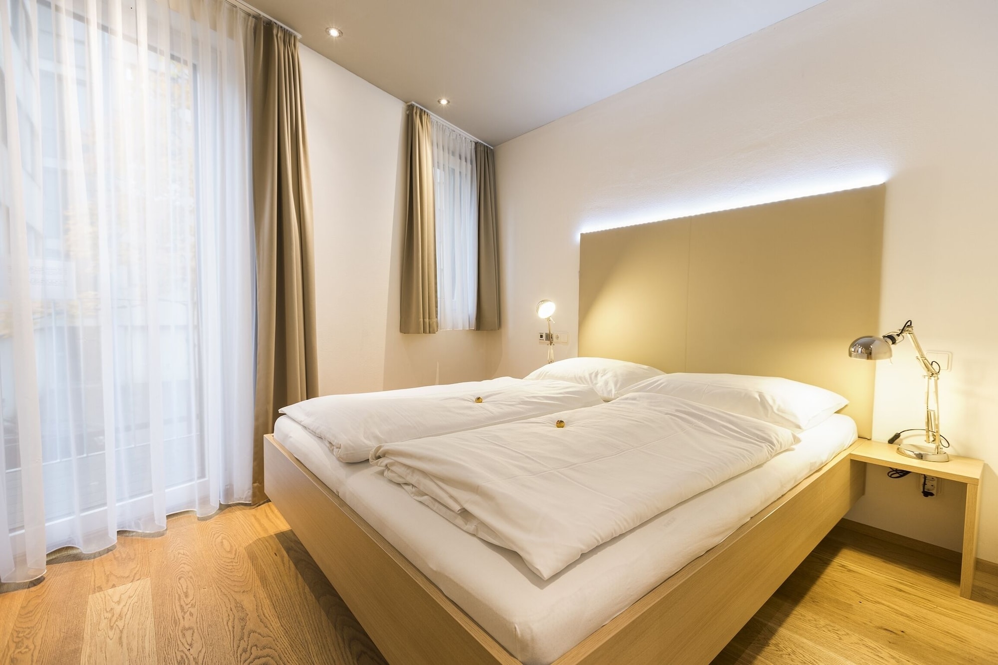 COMFORT, APARTMENT, RIVERSIDE