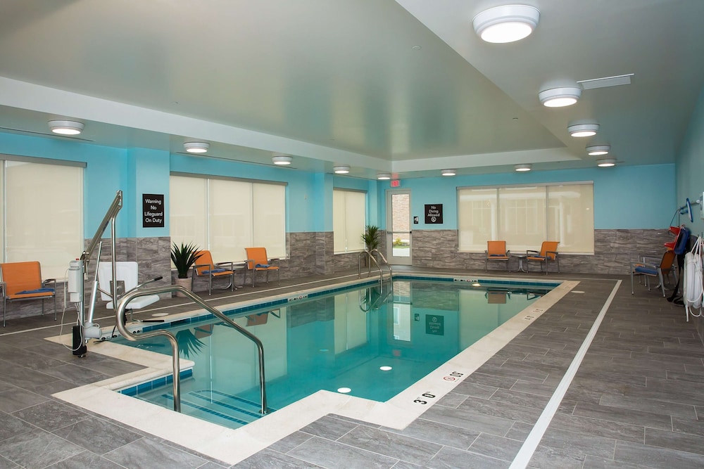 swimming pool spa