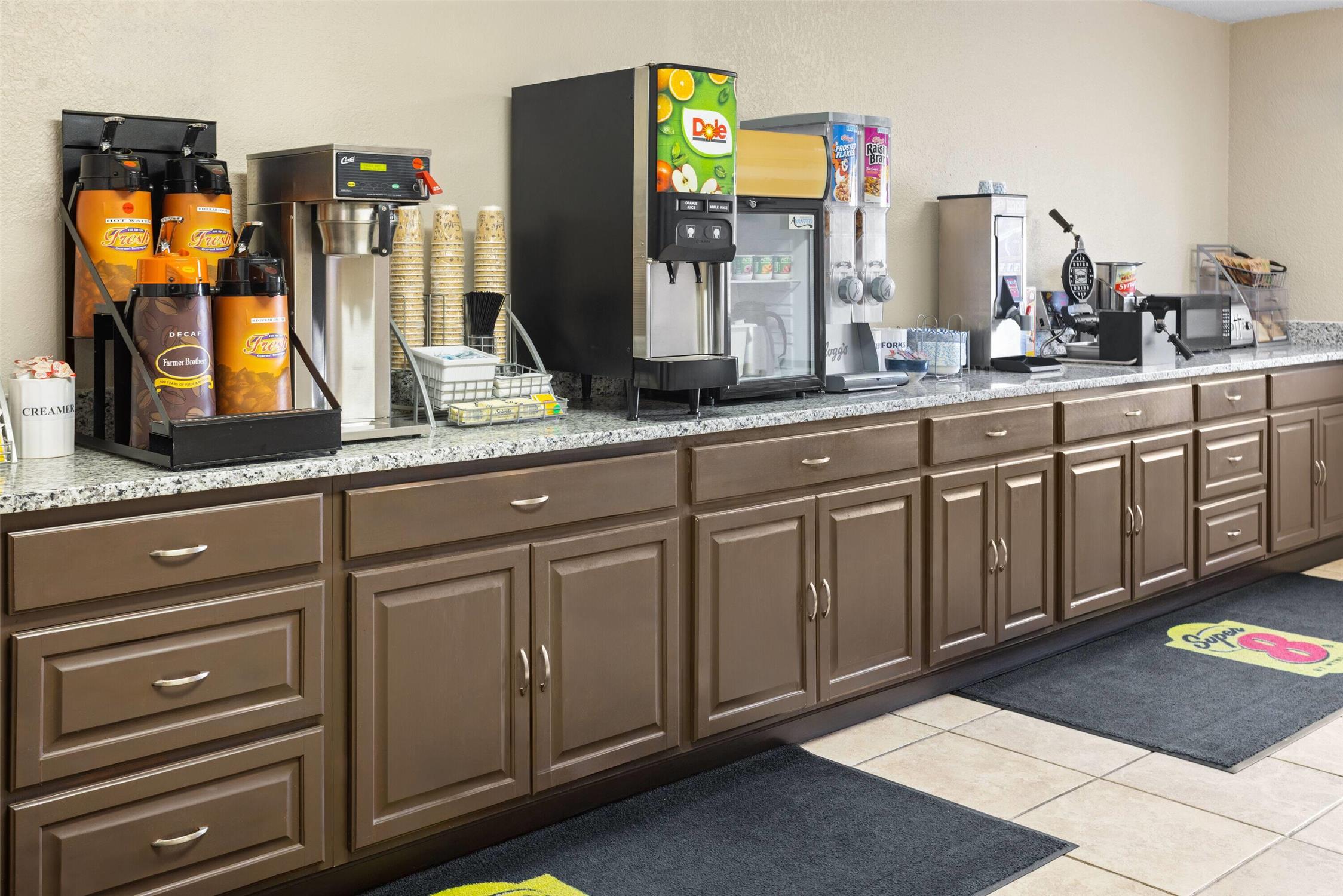 Super 8 By Wyndham Mentor/Cleveland Area 12/31