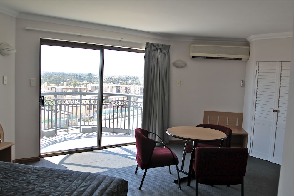 Great Eastern Motor Lodge 30/55