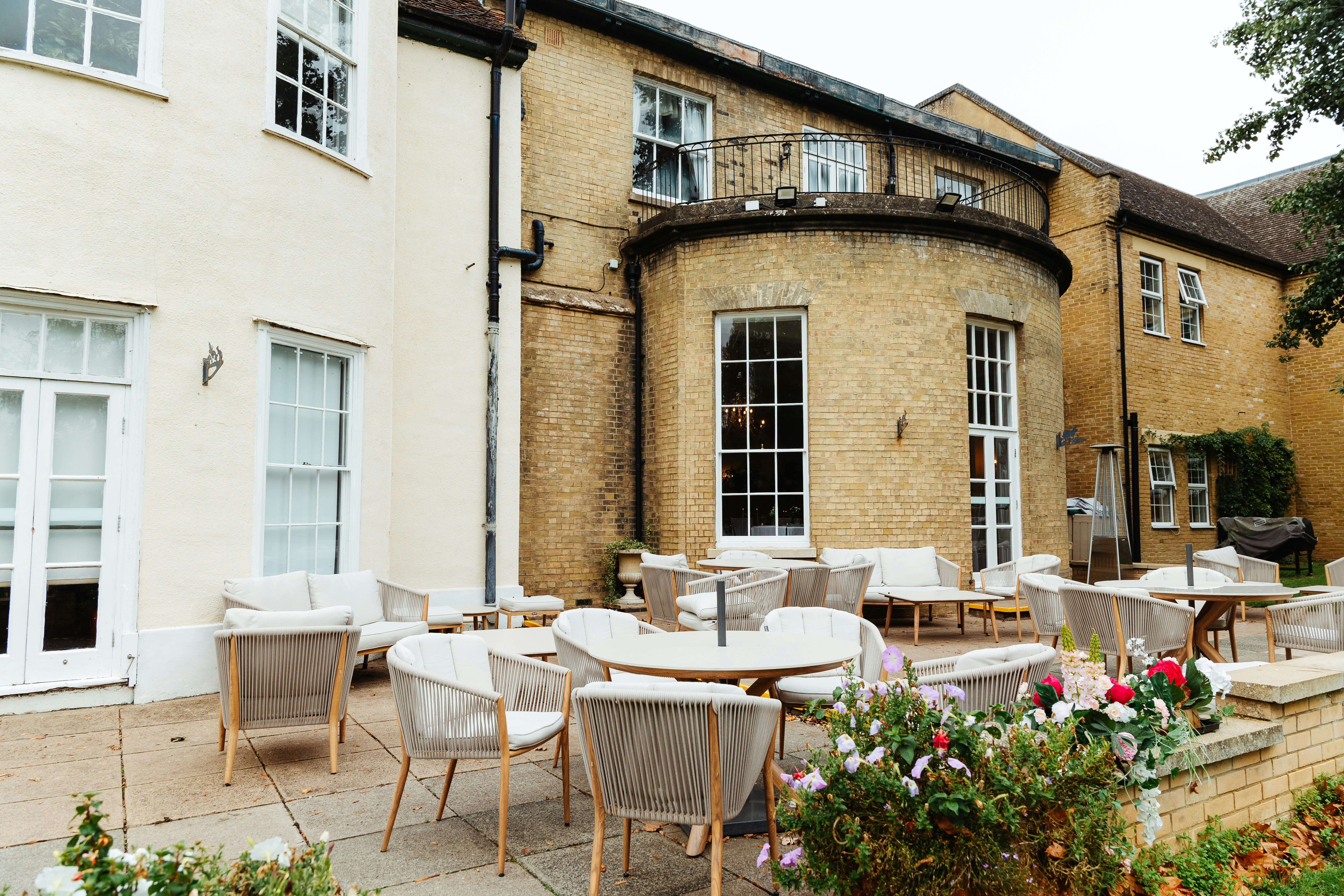 Woodlands Manor 4/100