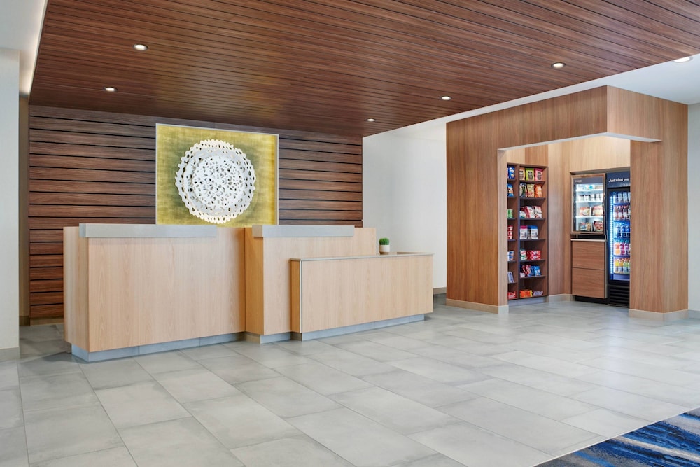 Chandler Hospitality Inn (Holiday Inn Express and Suites Phoenix/Chandler) photo4