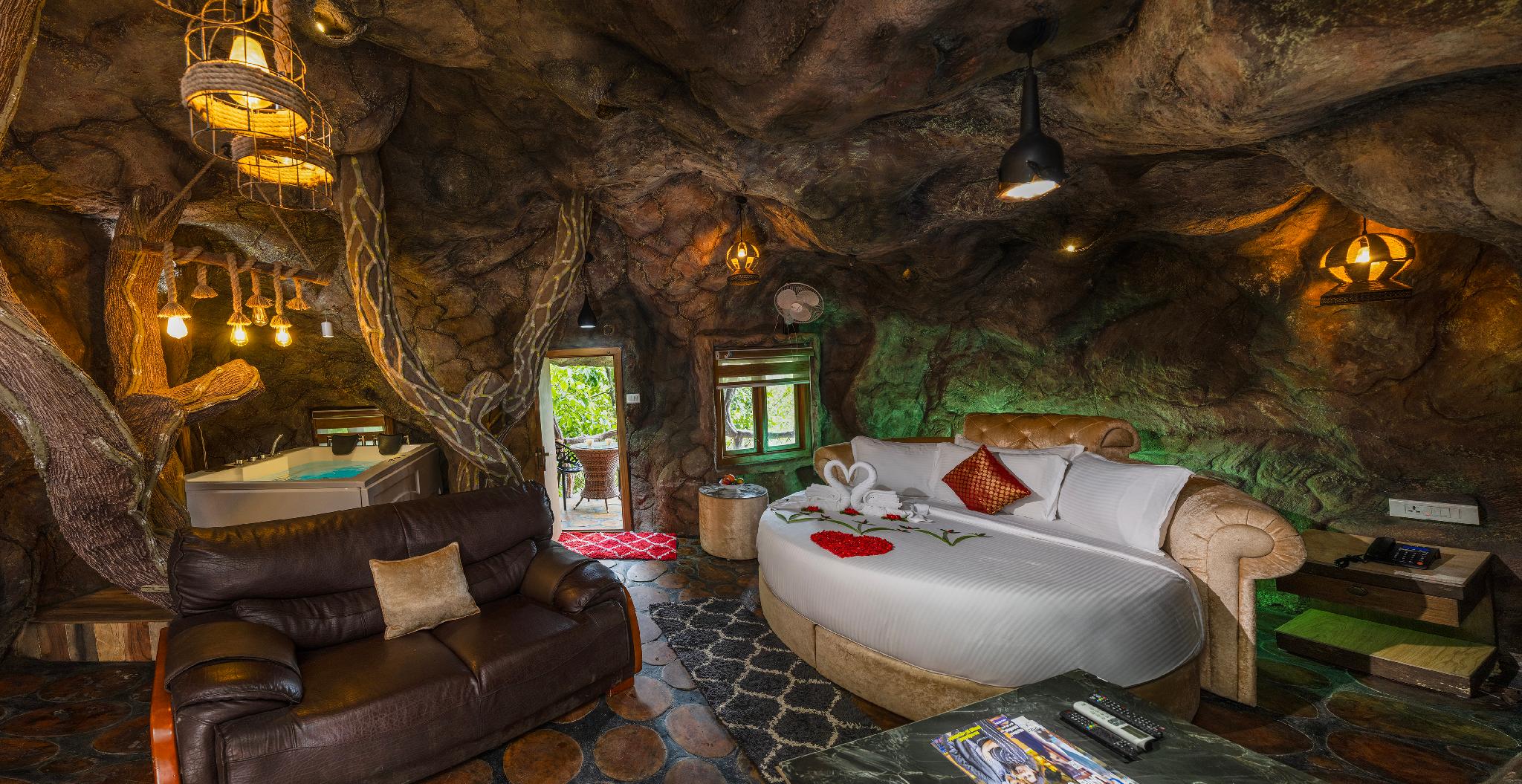 Cave, Suite