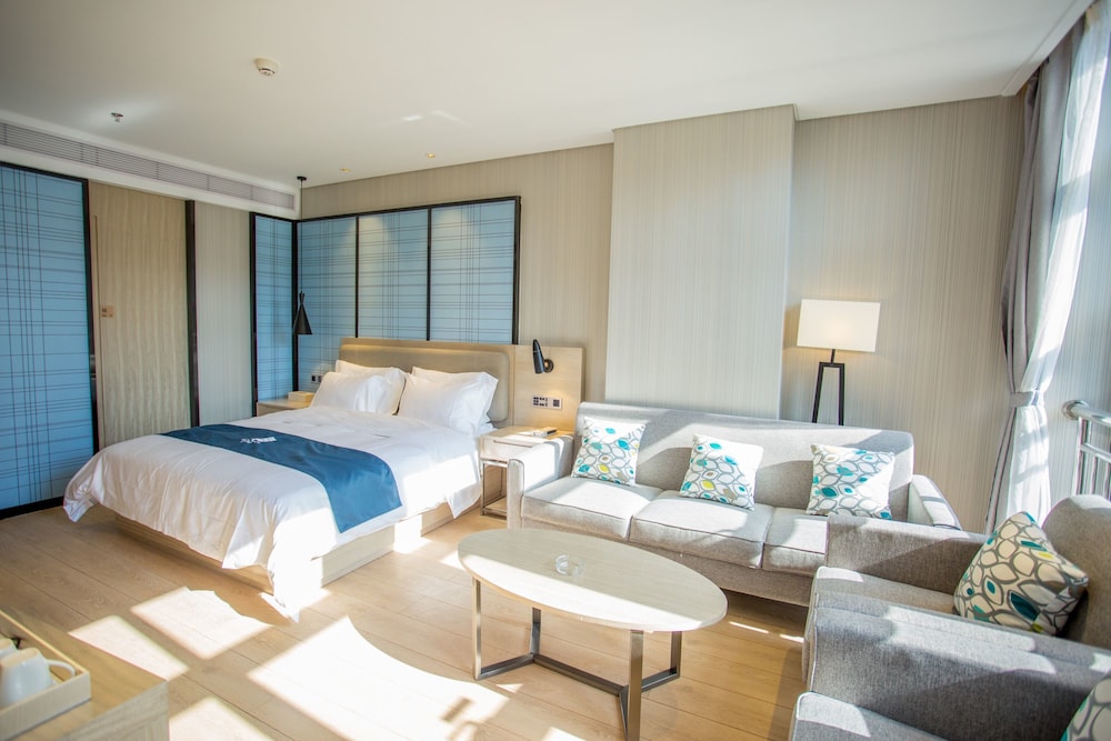 Echarm Hotel Qingyuan Stadium Branch 7/25
