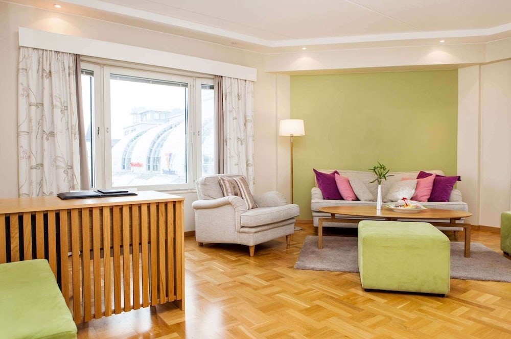 Elite Hotel Marina Plaza 30/50