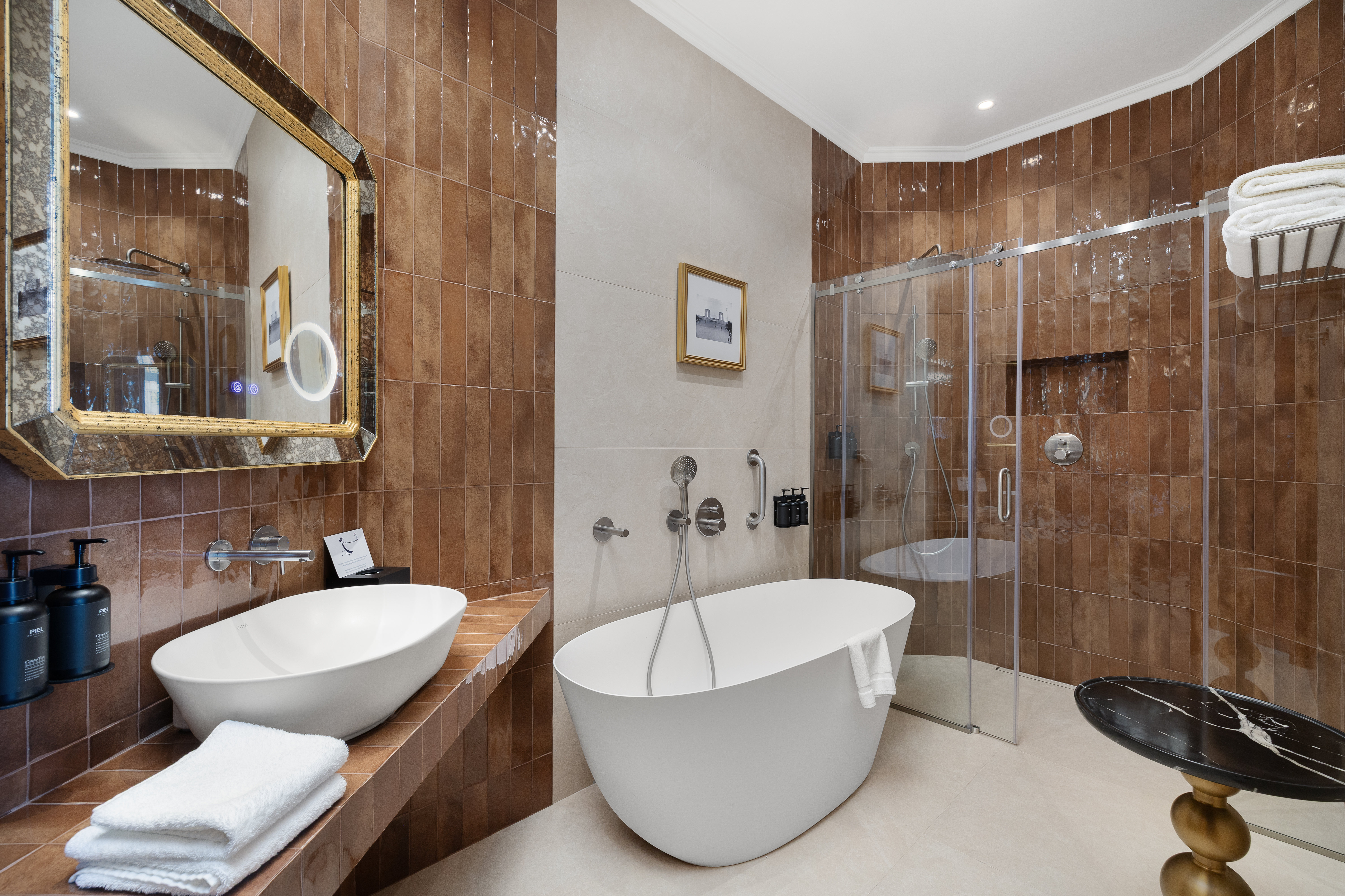 Hotel Indigo Batumi Old Town by IHG 65/66