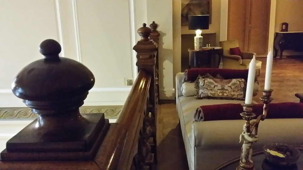 Grand Boutique Hotel 31/77