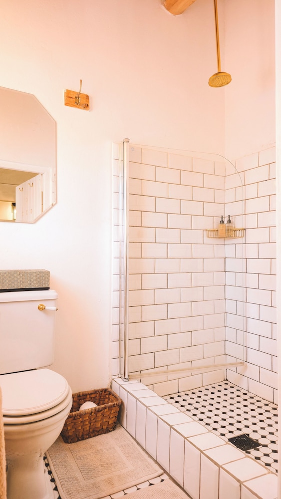 Onse Rus Guest House 48/50