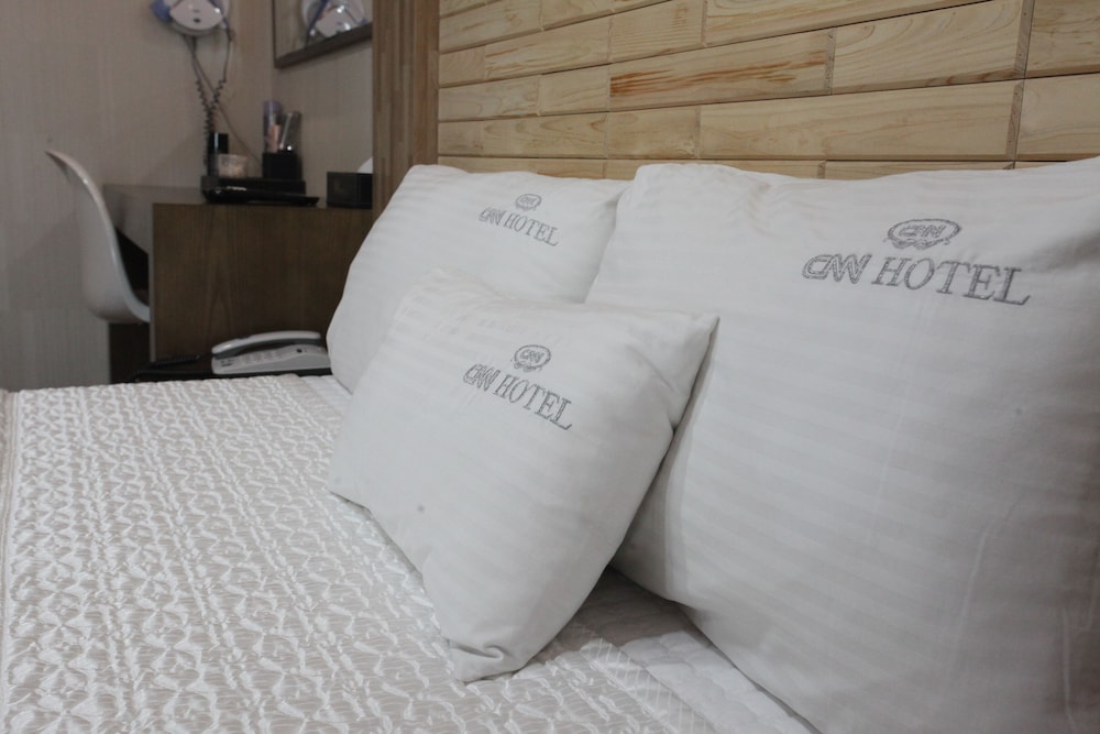 CNN Hotel 26/50
