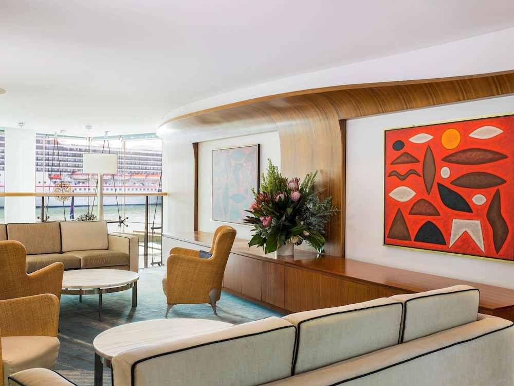 Pullman Quay Grand Sydney Harbour 50/72