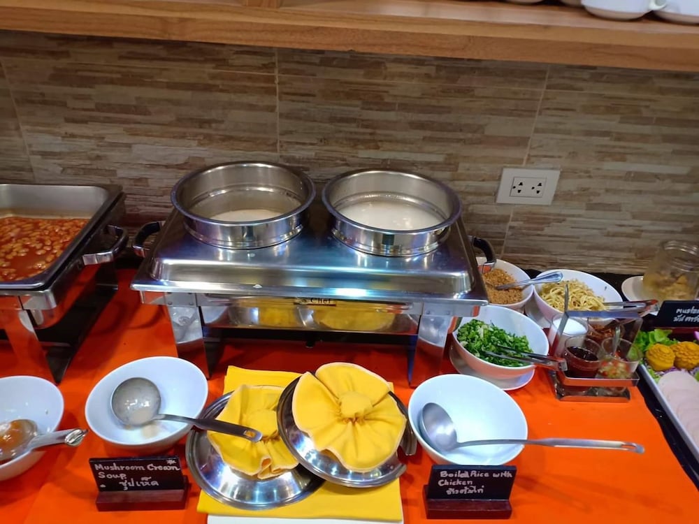 restaurant cafeteria