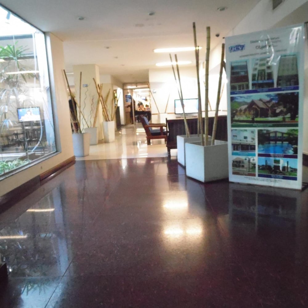 Hotel Adrazi 6/40