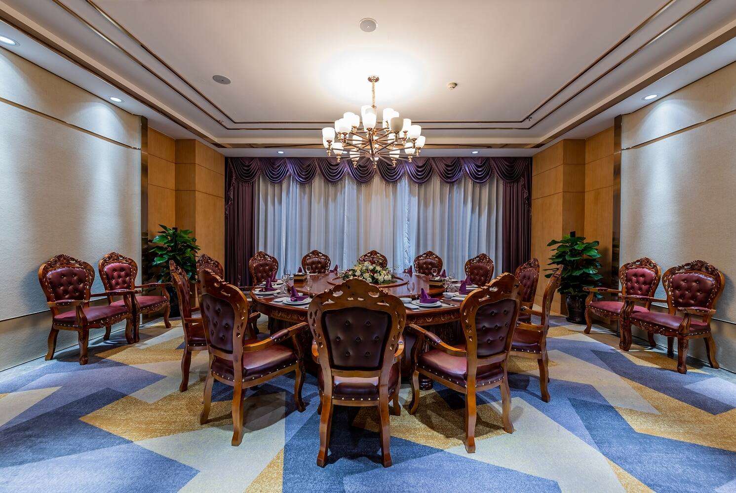 Days Hotel By Wyndham Chongqing Keyuan 7/17