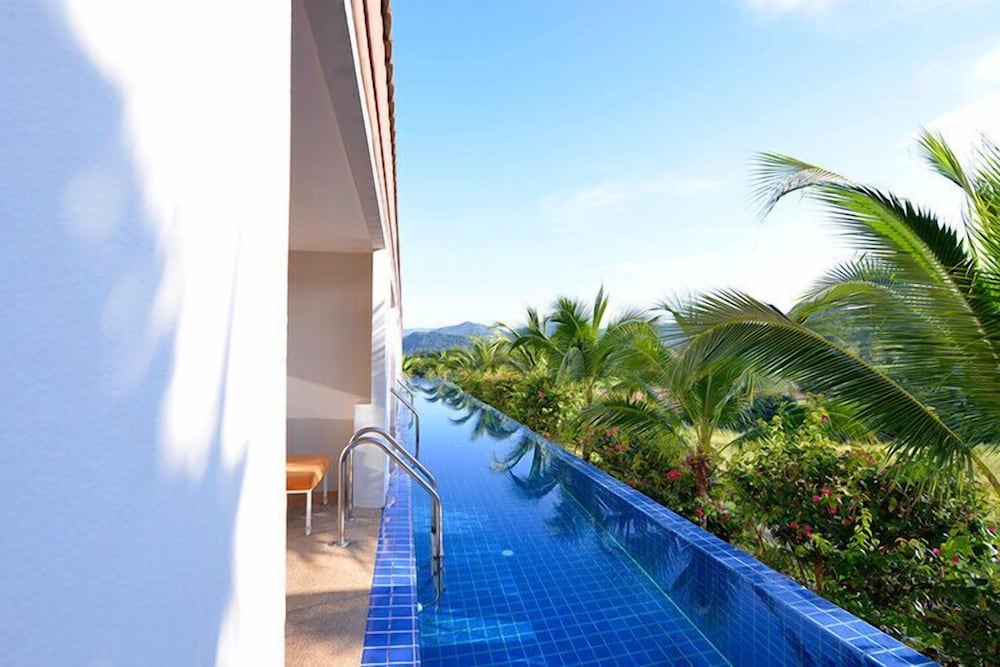 SIR JAMES RESORT SARABURI 48/50