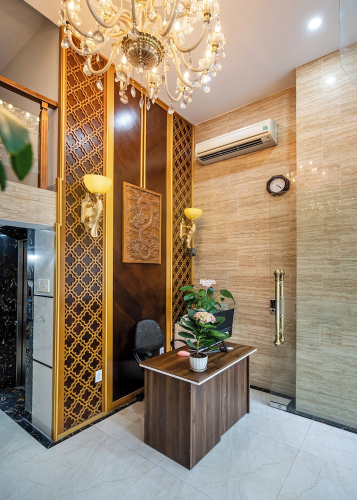 Lyna Apartment 5/46