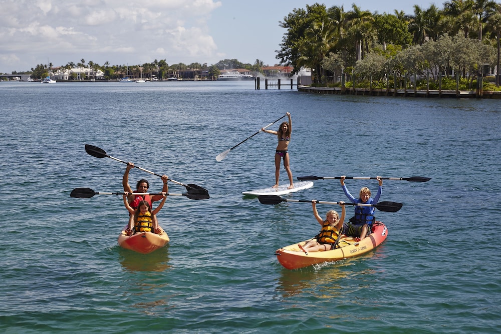 Waterstone Resort And Marina Curio Collection Ex Waterstone Resort Marina A Doubletree By Hilton 31/56